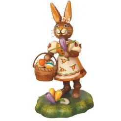 Hasenmutter Mit Krokus